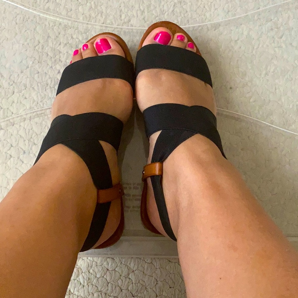 Black Sandles